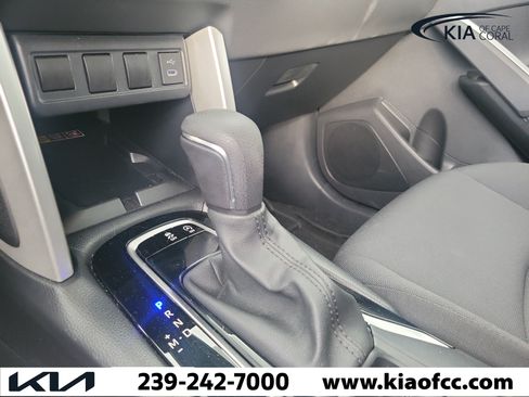 Used 2024 Toyota Corolla Cross LE w/ Moonroof Package AWD/4WD image 18