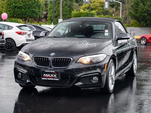 Used 2017 BMW 230i xDrive Convertible image 4