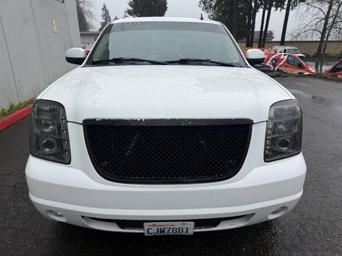 Used 2007 GMC Yukon Denali AWD/4WD image 4