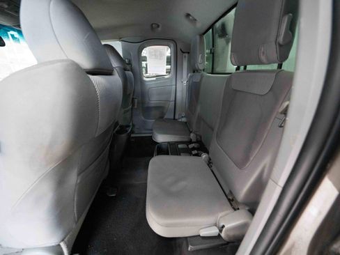 Used 2013 Toyota Tacoma 4x4 Access Cab V6 image 23