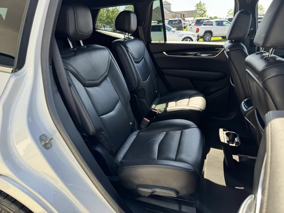Used 2020 Cadillac XT6 Premium Luxury FWD image 13