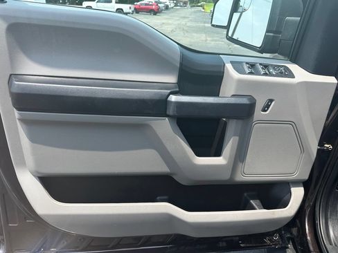 Used 2019 Ford F150 XL w/ Equipment Group 101A Mid AWD/4WD image 10