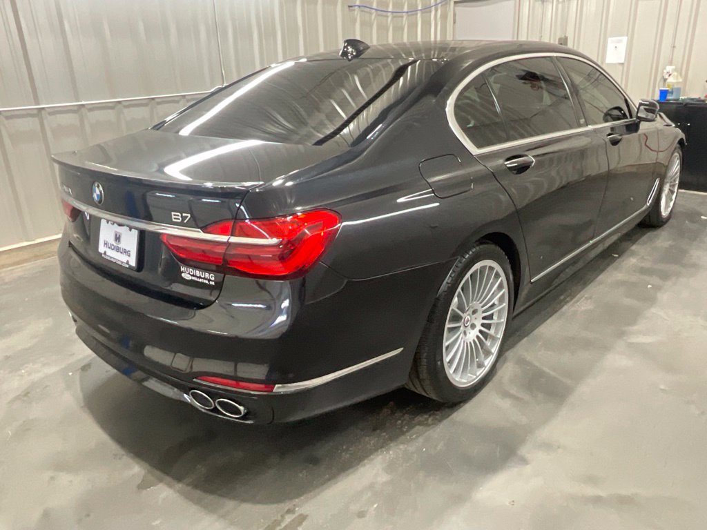 Used 2017 BMW ALPINA B7 xDrive AWD/4WD image 32