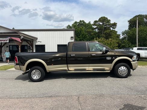 Used 2014 RAM 3500 Laramie Longhorn AWD/4WD image 10