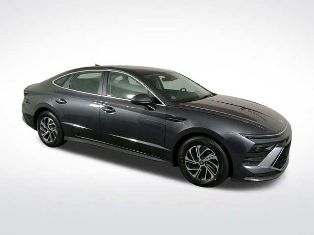 New 2026 Hyundai Sonata Blue FWD image 2