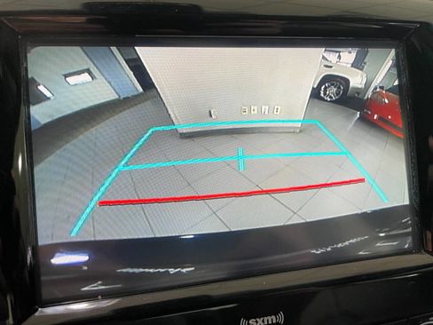 Used 2020 Toyota Camry SE image 31