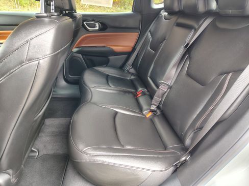 Certified 2024 Jeep Compass Limited image 19