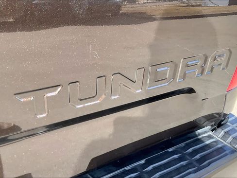 Used 2021 Toyota Tundra Platinum image 10