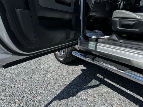 Used 2014 RAM 2500 Tradesman w/ Chrome Appearance Group image 9