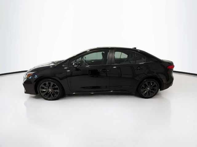 Certified 2025 Toyota Corolla SE FWD image 4