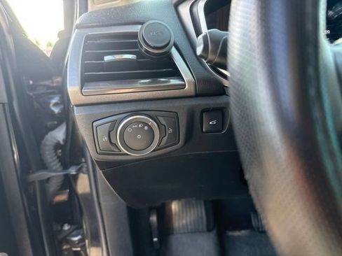 Used 2020 Ford Fusion SEL FWD image 15