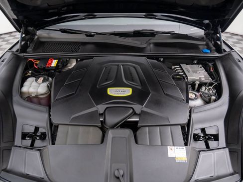 Used 2021 Porsche Cayenne E-Hybrid image 29