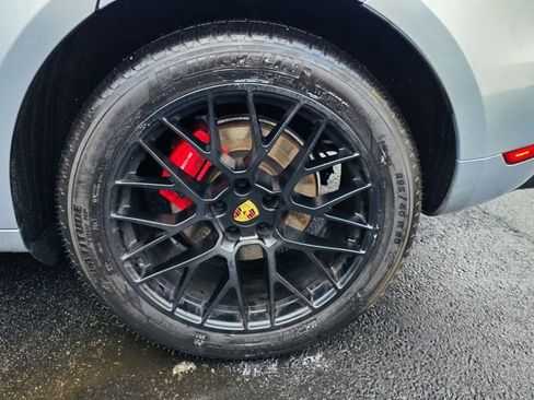 Used 2018 Porsche Macan GTS w/ Premium Package Plus AWD/4WD image 46