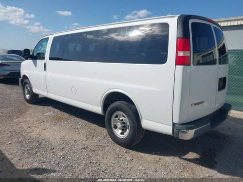 Used 2017 Chevrolet Express 3500 LT w/ LT Preferred Equipment Group RWD image 3