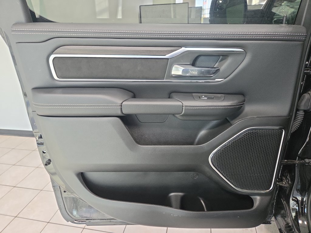 Used 2026 RAM 1500 Laramie AWD/4WD image 23