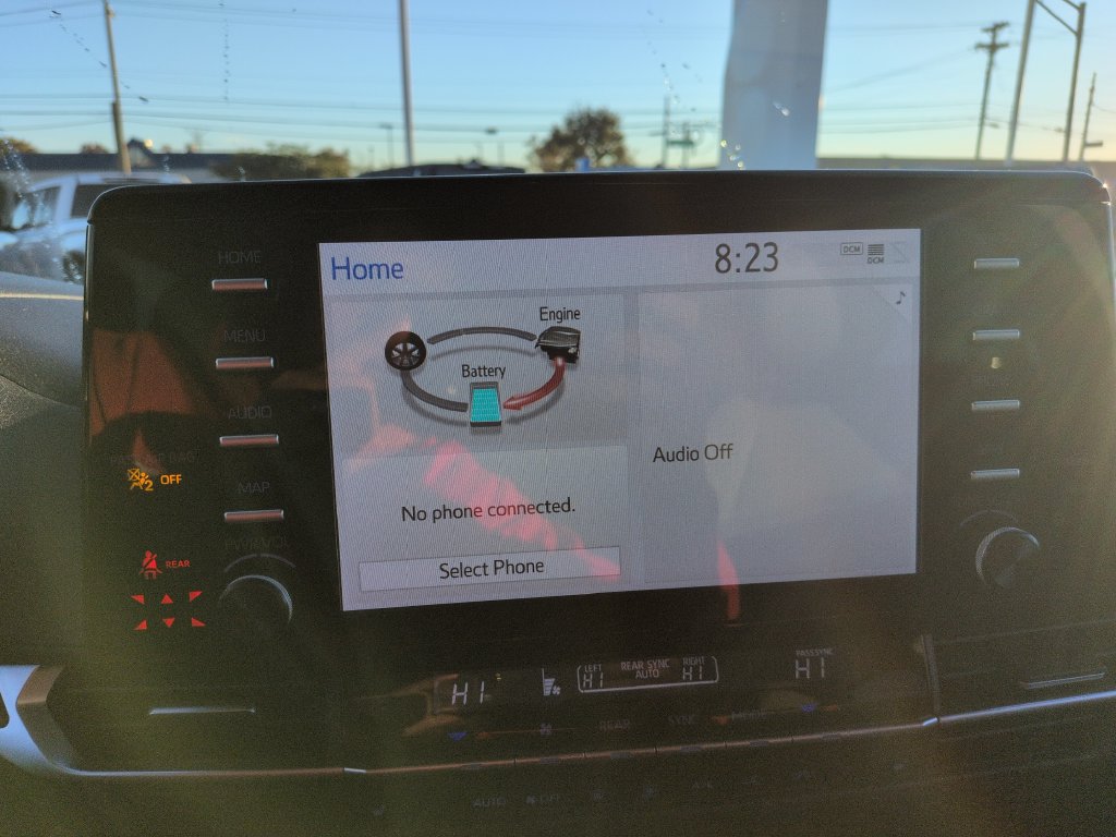Certified 2023 Toyota Sienna XLE FWD image 19