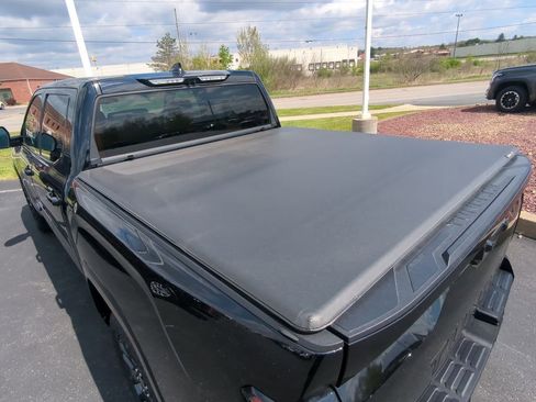 Used 2023 Toyota Tundra Platinum AWD/4WD image 24
