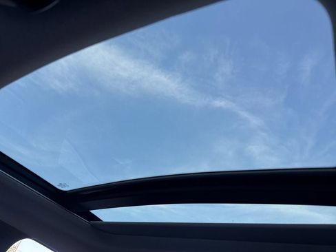 Used 2013 Hyundai Veloster Turbo w/ Ultimate Pkg image 17