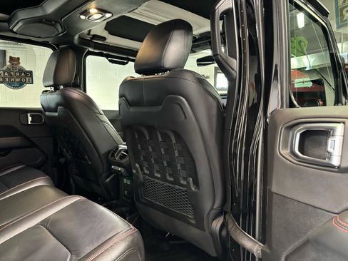 Used 2023 Jeep Gladiator Rubicon w/ LED Lighting Group image 23