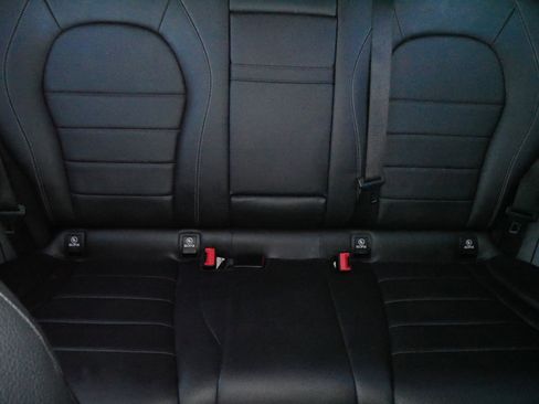 Used 2017 Mercedes-Benz GLC 300 4MATIC image 14