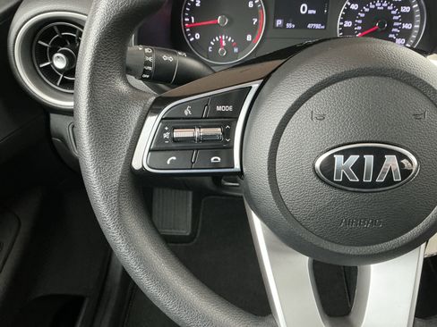 Used 2021 Kia Forte LXS image 12