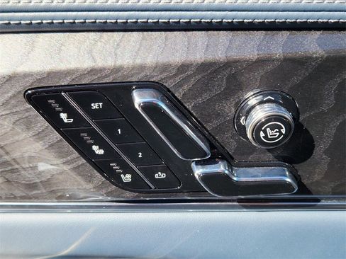 New 2025 Cadillac Escalade IQ Luxury 2 image 16