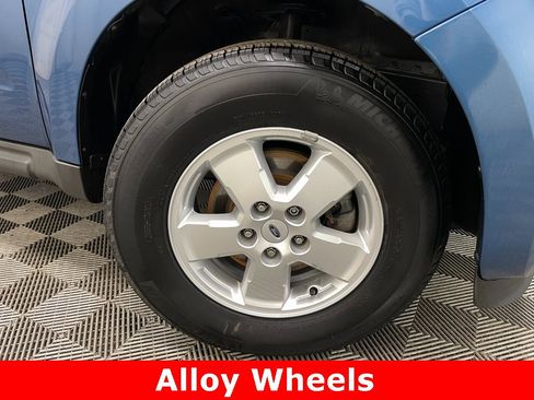 Used 2009 Ford Escape XLS image 40