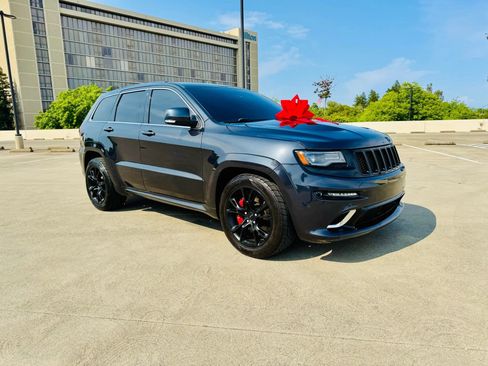 Used 2014 Jeep Grand Cherokee SRT AWD/4WD image 5