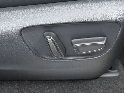 Certified 2024 Toyota Land Cruiser image 40