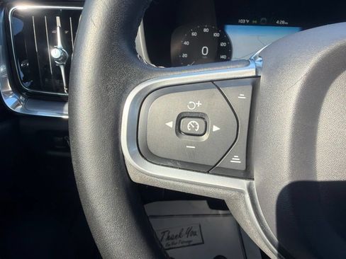Used 2019 Volvo S60 T6 Momentum w/ Multimedia Package AWD/4WD image 16