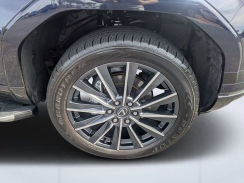Used 2024 Lexus GX 550 w/ Accessory Package (2T) AWD/4WD image 10