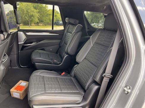 New 2026 Cadillac Escalade Platinum Sport w/ LPO, ONYX Package AWD/4WD image 27