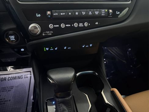 Used 2024 Lexus ES 350 w/ Premium Package FWD image 33