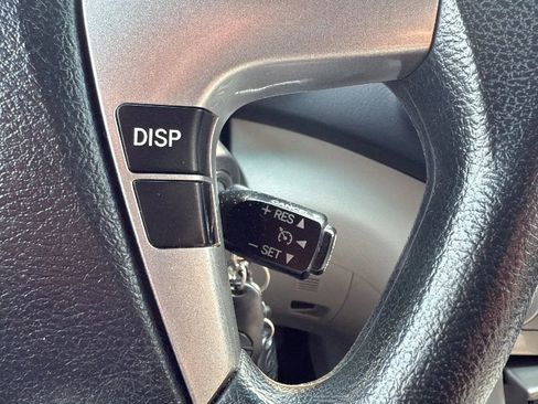 Used 2013 Toyota Highlander SE image 11