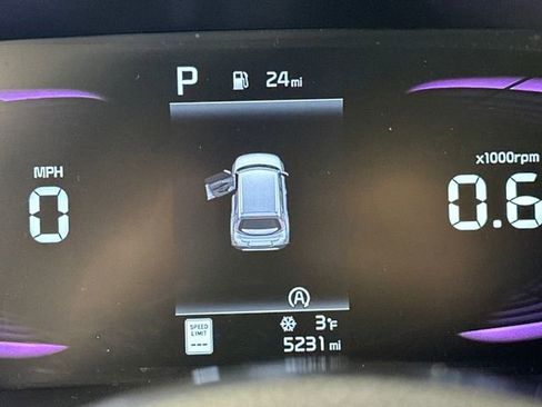 Used 2023 Kia Soul LX w/ LX Technology Package image 18