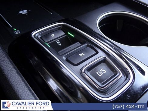 Used 2025 Honda Pilot Touring image 38