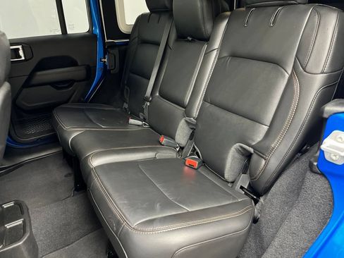 Used 2023 Jeep Wrangler Unlimited Rubicon 392 w/ Xtreme Recon 35" Tire Package AWD/4WD image 20