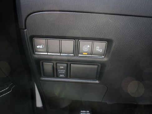 Used 2016 INFINITI QX80 Limited AWD/4WD image 11