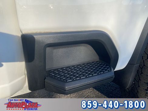 Used 2022 Chevrolet Silverado 2500 Custom w/ Custom Value Package image 23