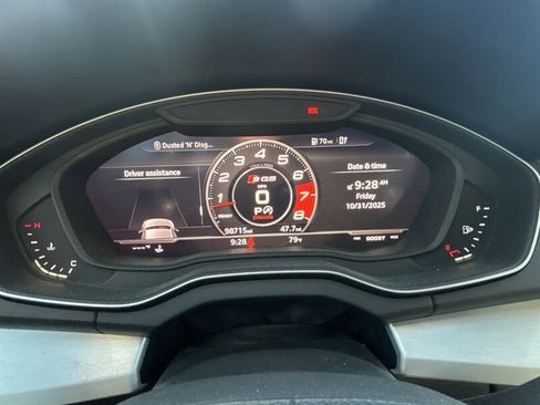 Used 2019 Audi SQ5 Premium Plus w/ Premium Plus Package image 28