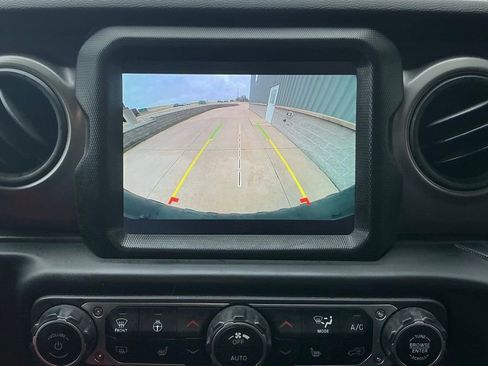 Used 2023 Jeep Wrangler Unlimited Sport image 20