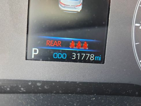 Certified 2025 Toyota Corolla SE image 27