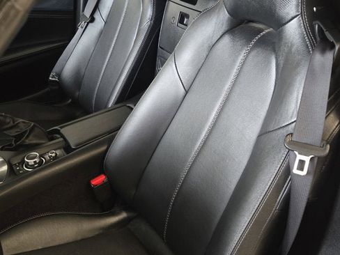 Used 2020 MAZDA MX-5 Miata Grand Touring image 18