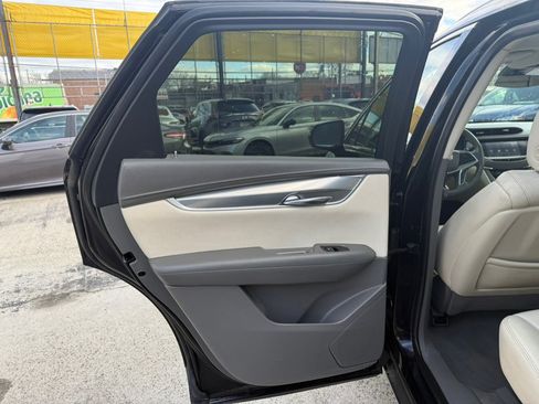 Used 2020 Cadillac XT5 Premium Luxury image 23