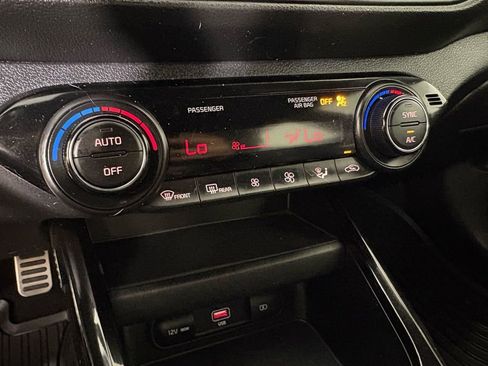 Used 2023 Kia Forte GT-Line image 31