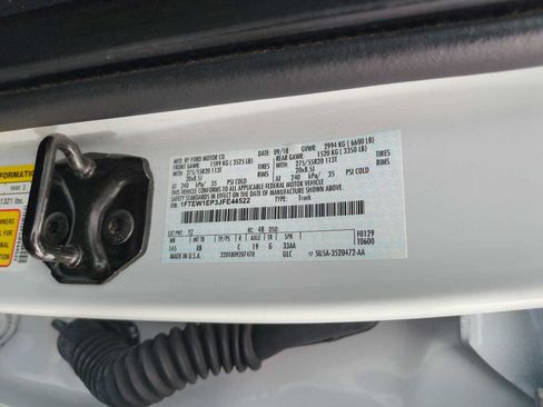 Used 2018 Ford F150 XLT w/ Equipment Group 302A Luxury AWD/4WD image 9