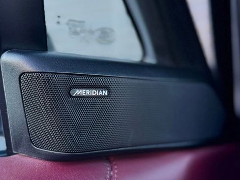 Used 2023 Land Rover Range Rover SE image 15