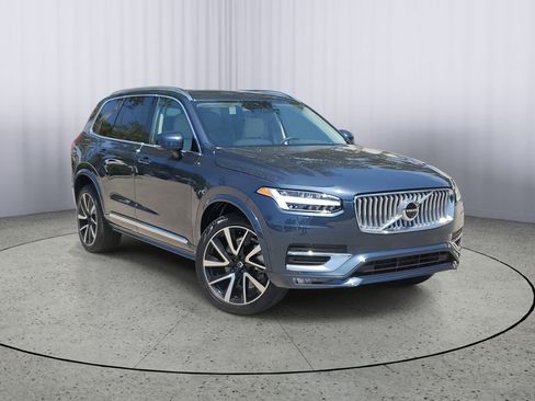New 2025 Volvo XC90 B5 Plus w/ Protection Package Premier image 1