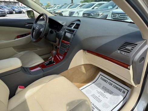 Used 2011 Lexus ES 350 FWD image 35