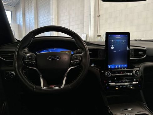 Used 2021 Ford Explorer ST image 5